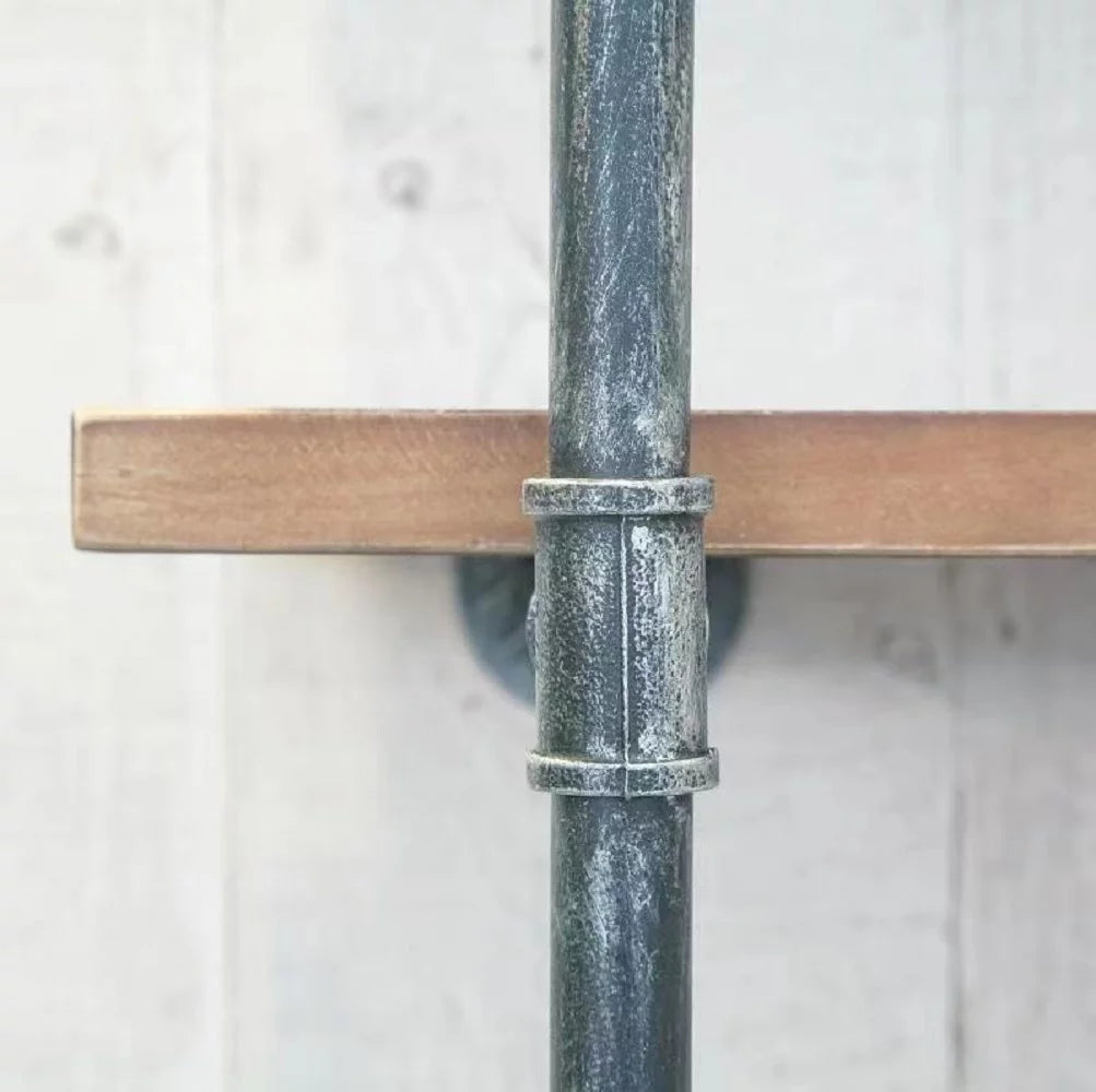 Wall Mounted Industrial Pipe Shelving 3 Tier Q834274