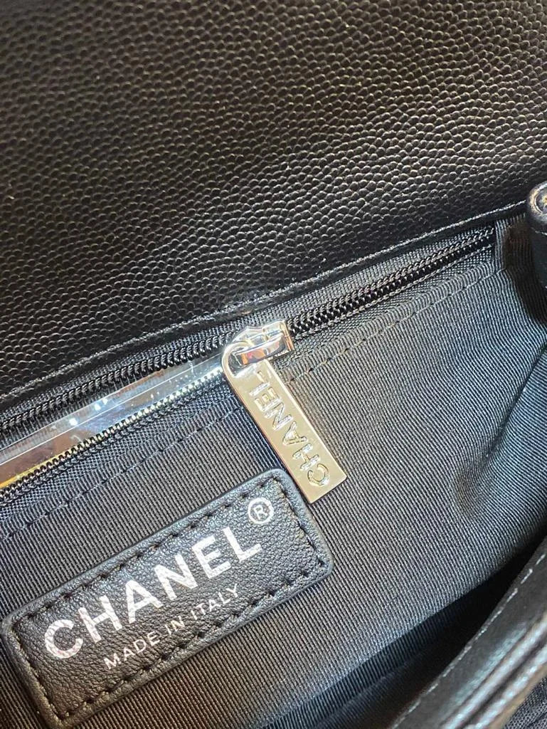 Small Flap Bag Black E75723