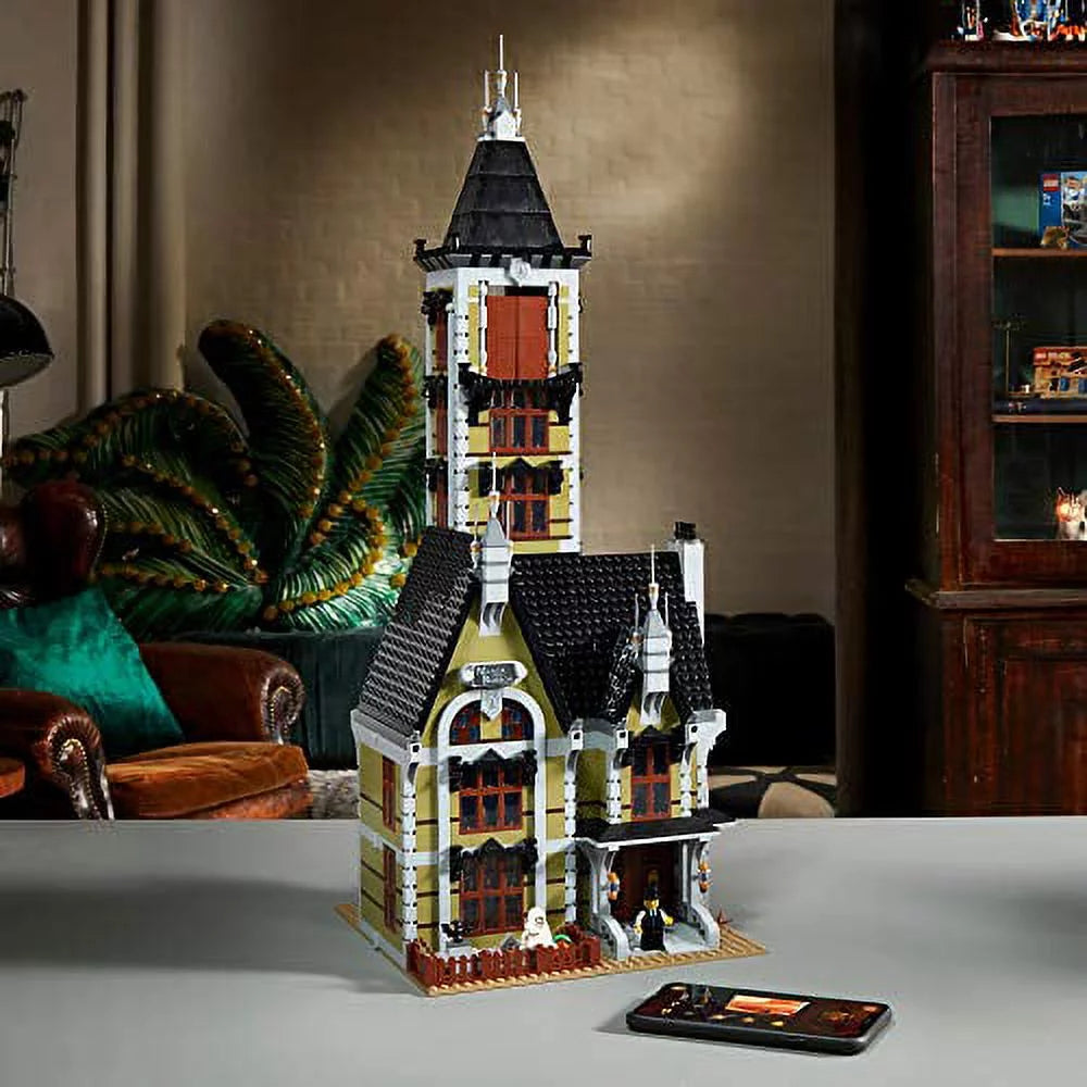 Haunted House Building Kit 3,231 Pieces L701420