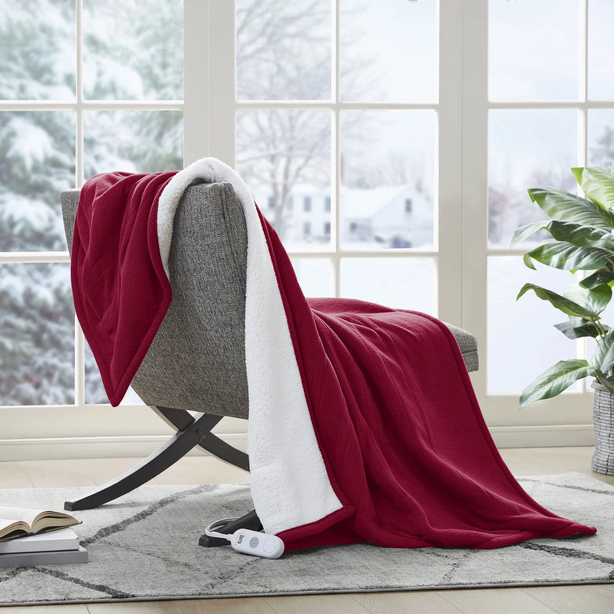 Berry Red Reversible Fleece to Sherpa Throw I6118