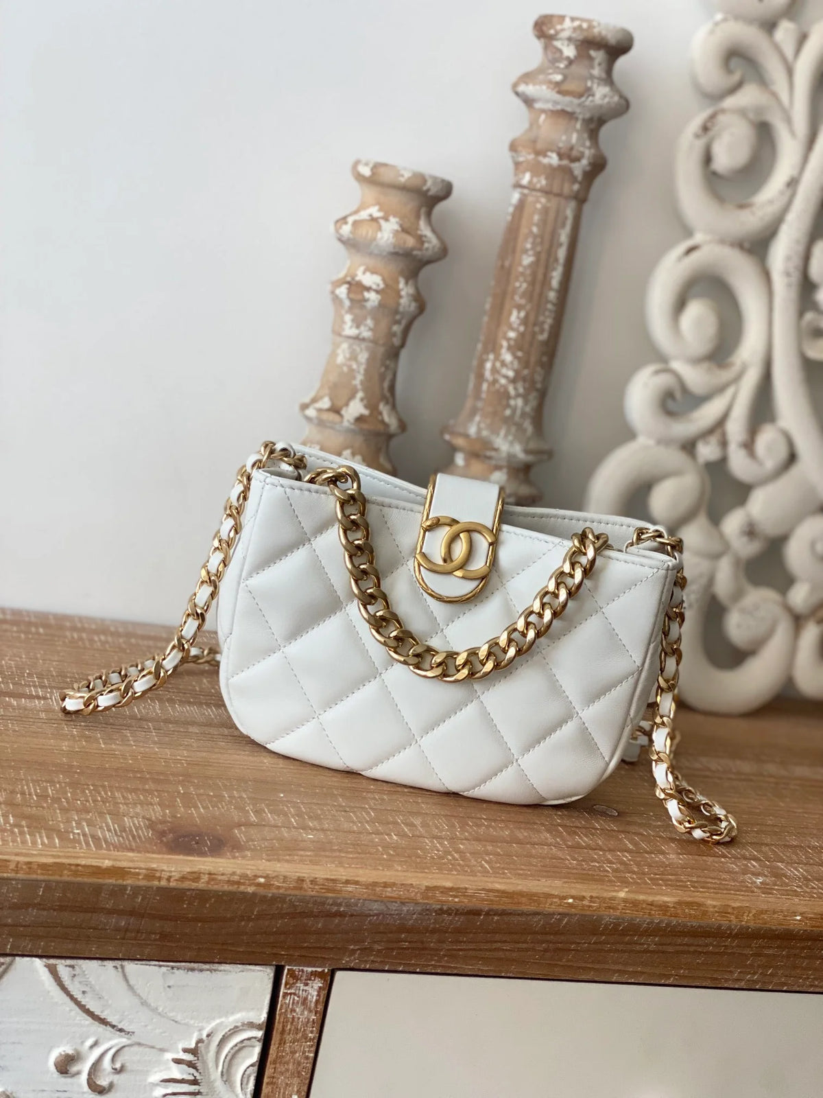 Small Hobo Bag White T8469