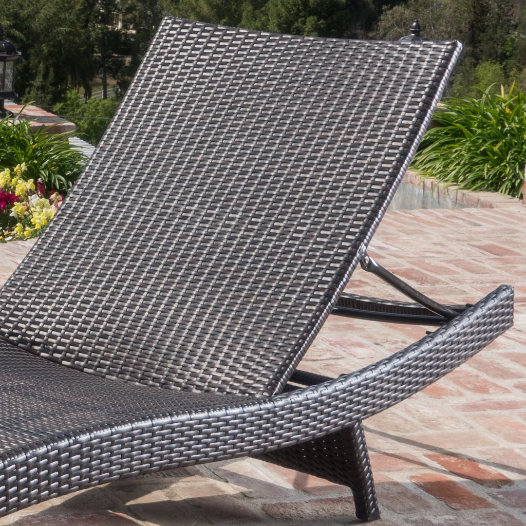 Grey Outdoor Wicker Lounge O992035