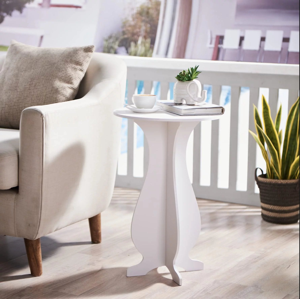 White Round Side Table Plant Stand U176