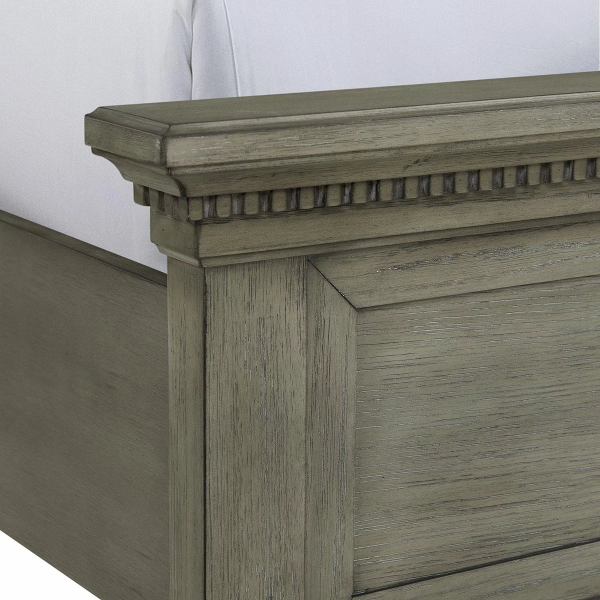 King Grey Wood Panel Bed U14101