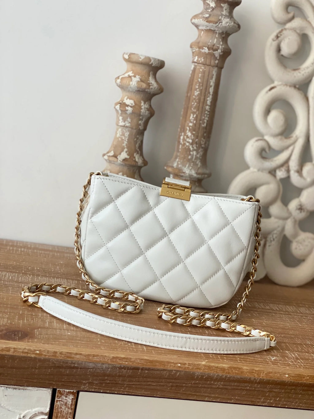 Small Hobo Bag White T8469