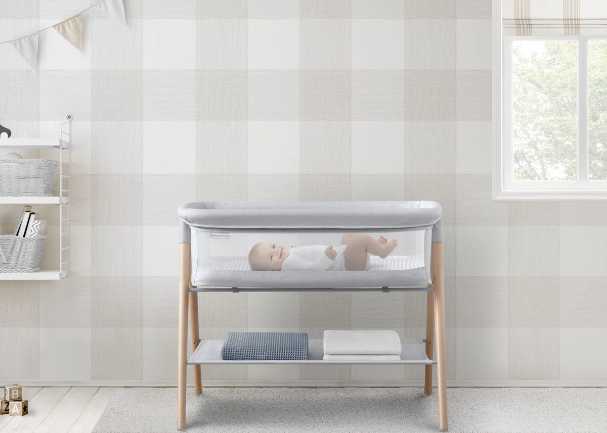 Grey Stripe Bassinet with Breathable Mesh U31761