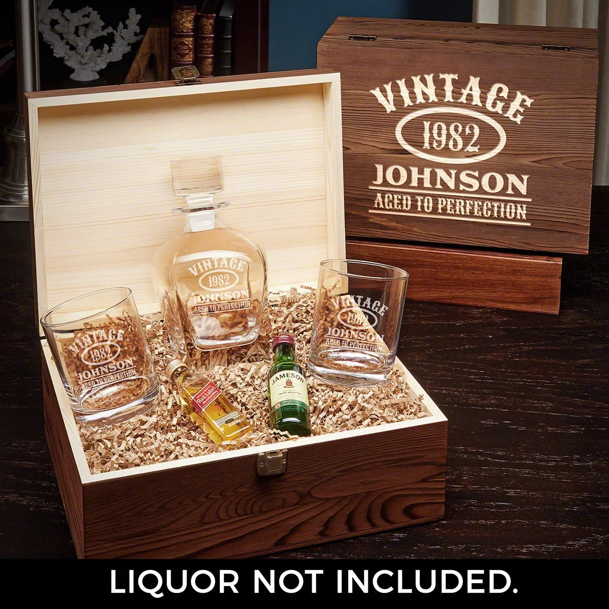 Engraved Whiskey Decanter Gift Set with Glasses U8111